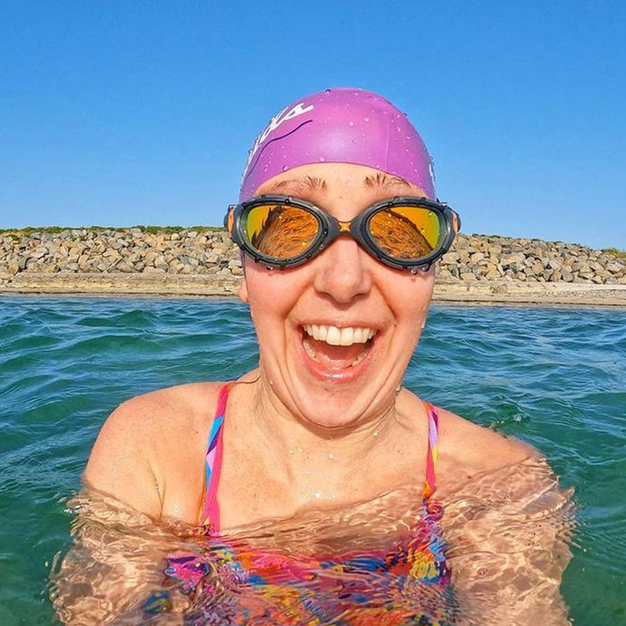 Schwimmbrille Predator Flex Titan Grau-Schwarz Verspiegelte-Orange Linsen Klein Zoggs 461054GYBKMORS